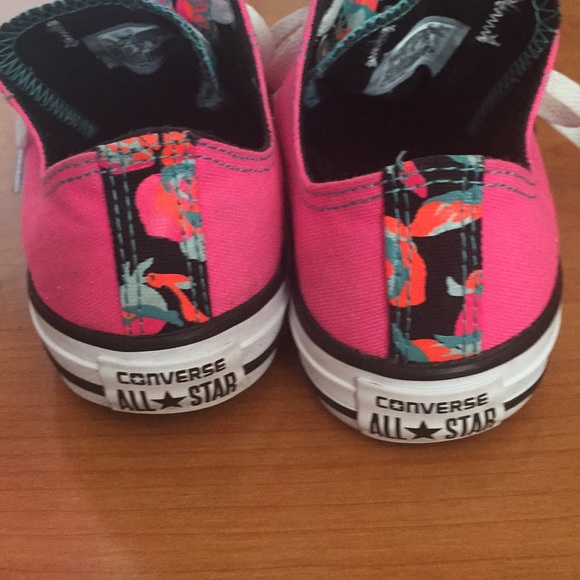 Girls Pink Floral Converse - Picture 4 of 4